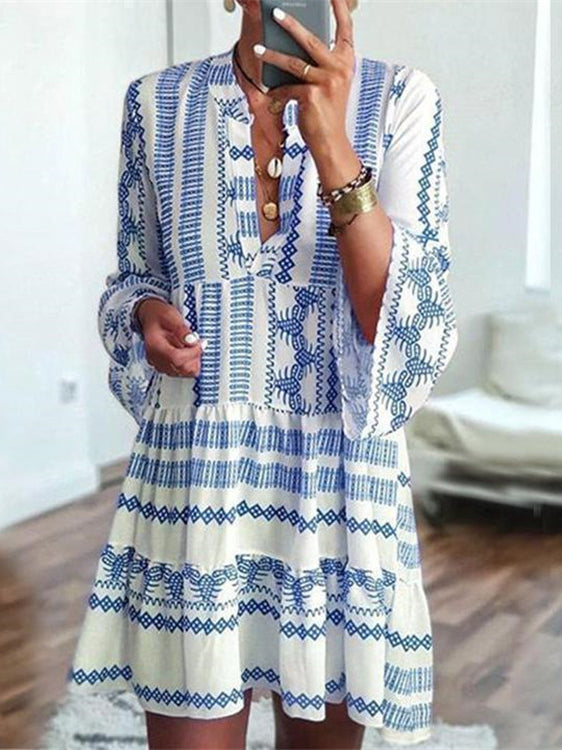 Women Long Sleeve V-neck Graphic Floral Printed Top