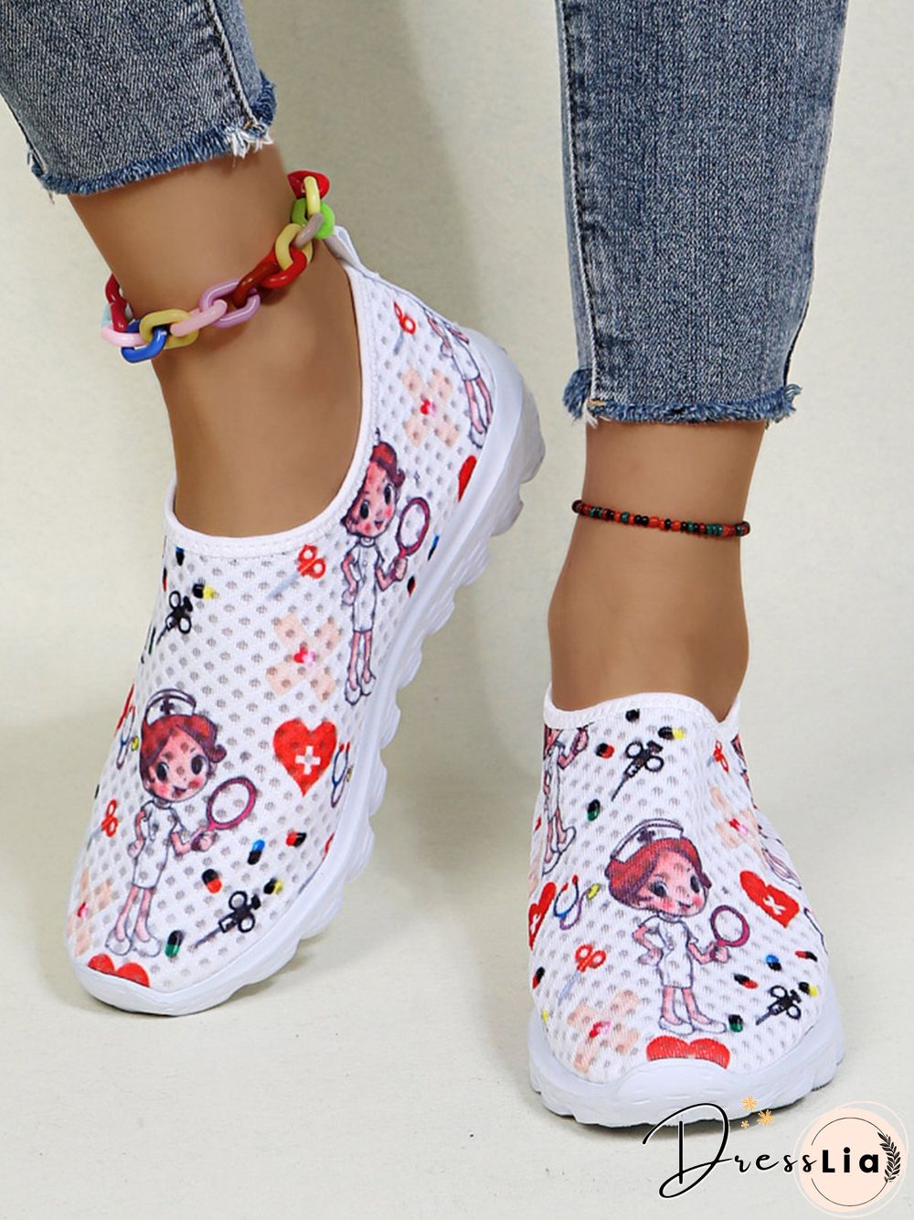 Nurse Fighting Epidemic Print Breathable Tulle Mesh Lightweight Sneakers