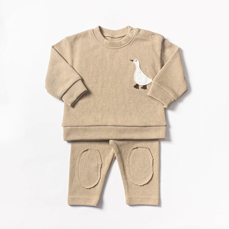 Toddler Boy/Girl Solid Color Knitted Bear and Goose Print T-shirt and Patch Pants Set