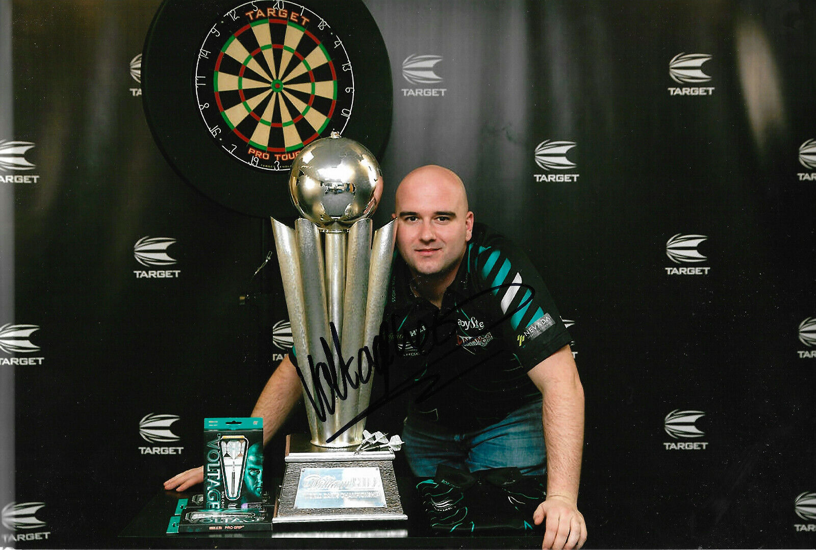 Rob Cross Darts Player