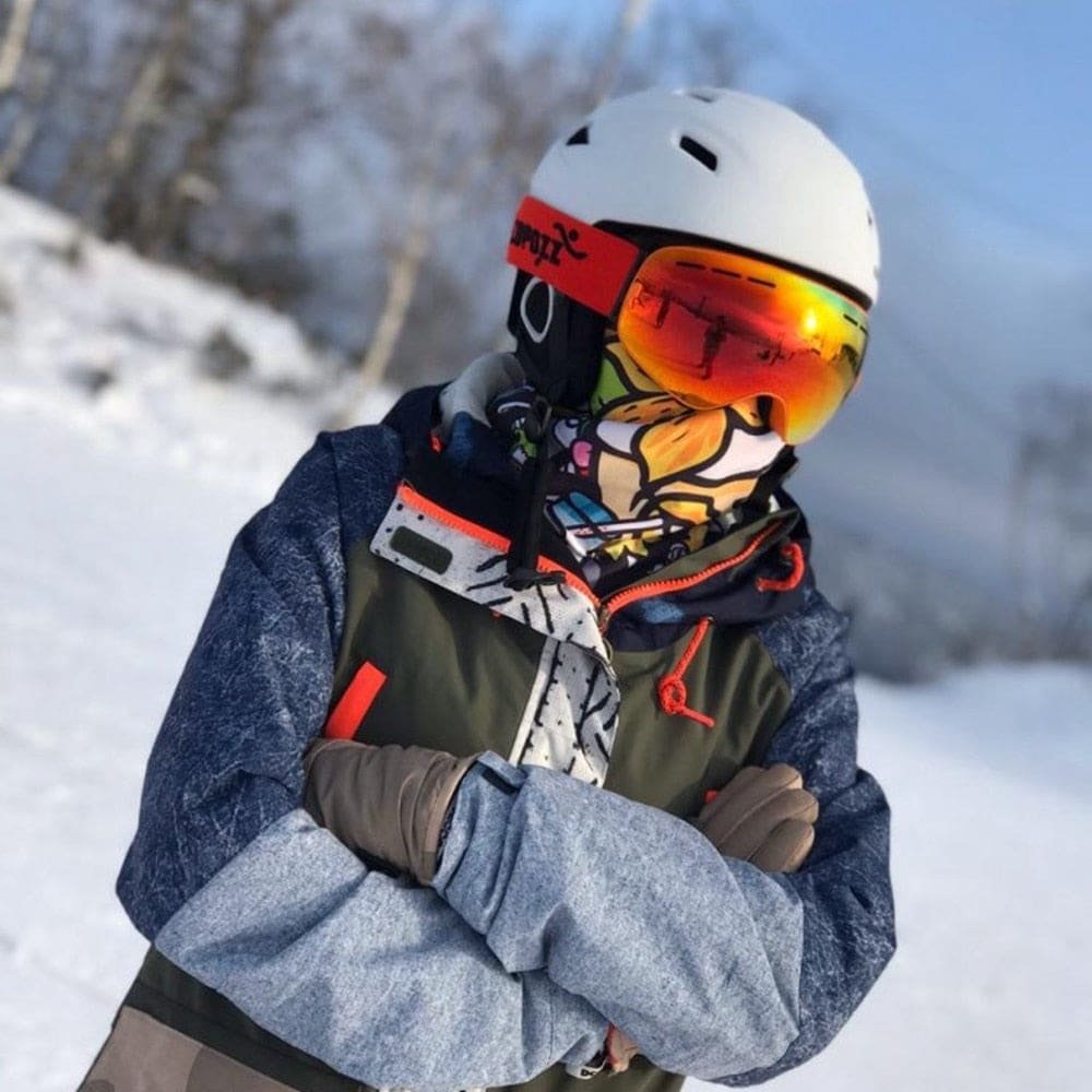COPOZZ Integrally-Molded Snowboarding and Skiing Helmet