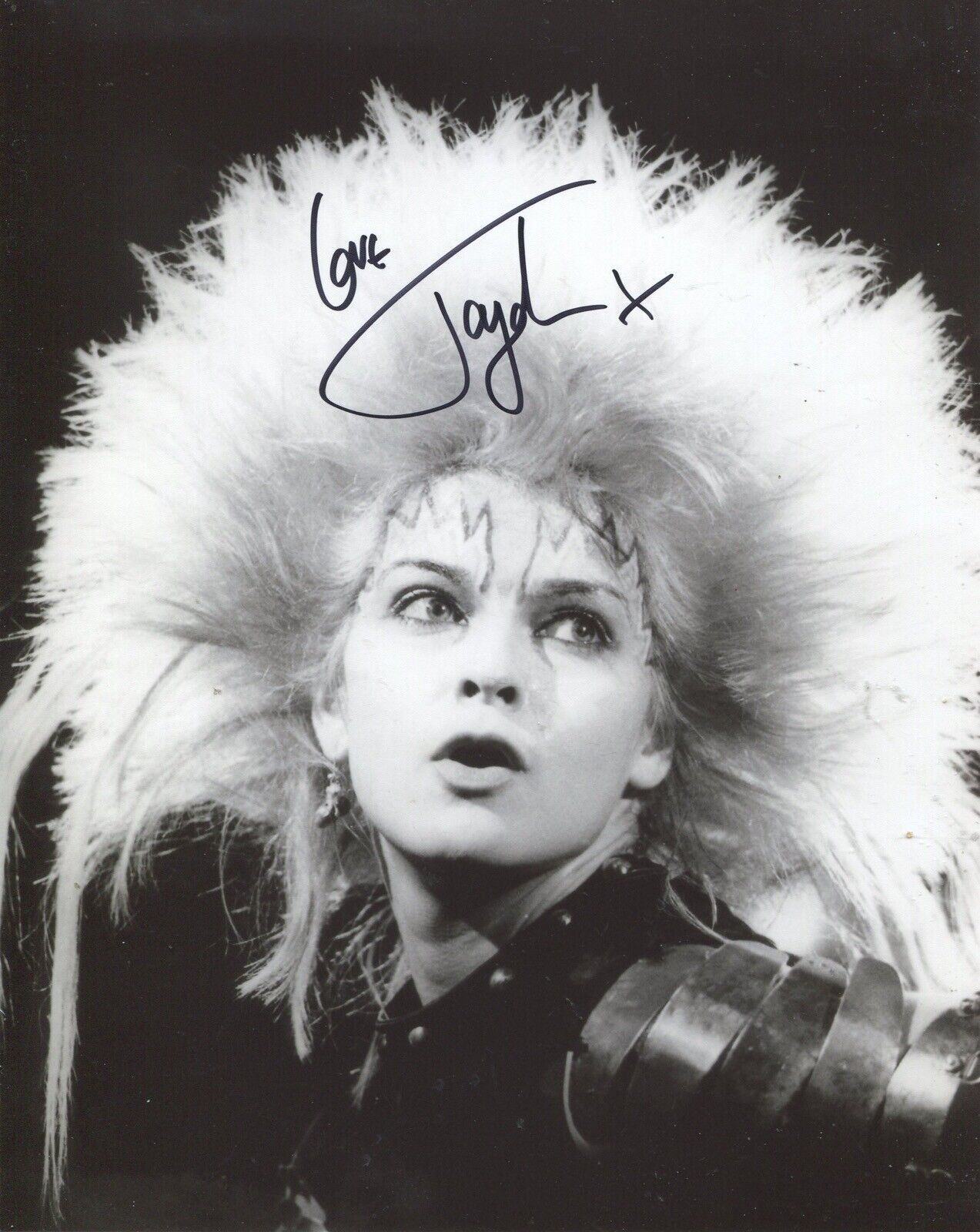 Pop & Punk star TOYAH signed 8x10 Photo Poster painting IMAGE No2