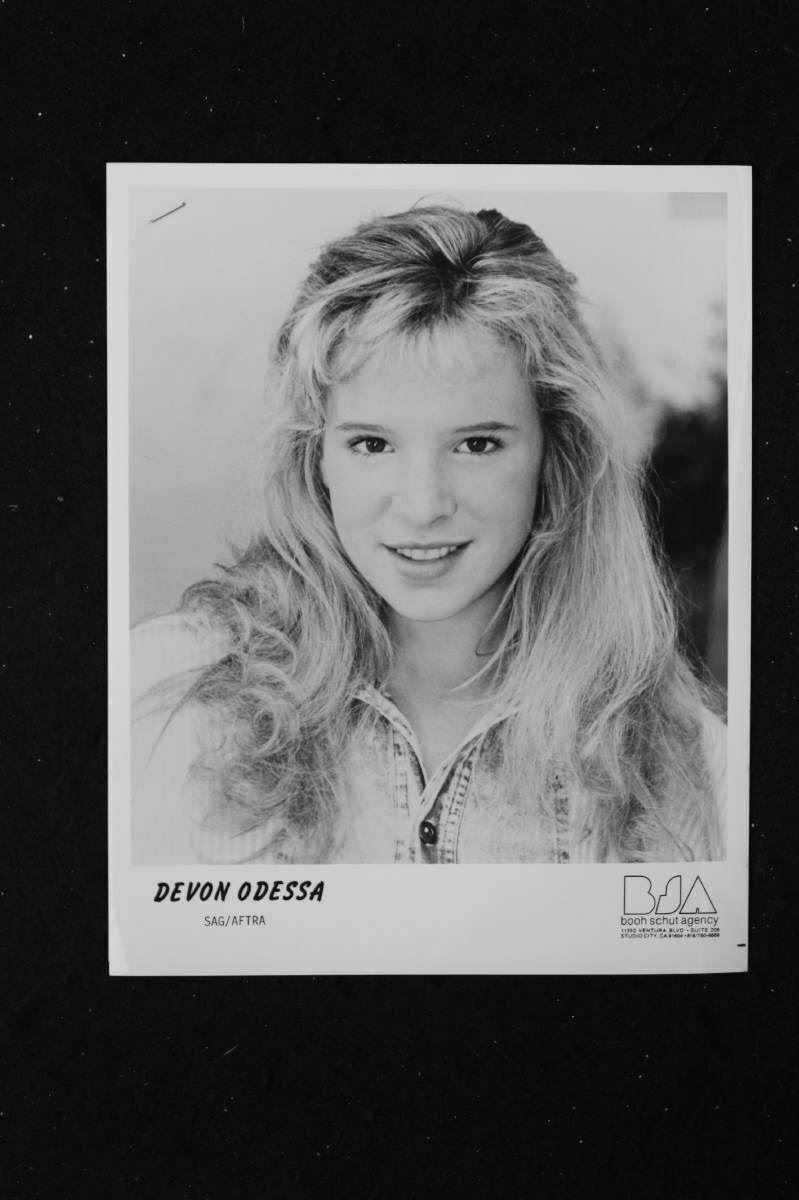 Devon Odessa - 8x10 Headshot Photo Poster painting w/ Resume - My So Called Life