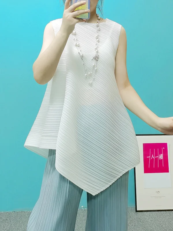 Solid Color Pleated Sleeveless Loose Round-Neck Vest Top