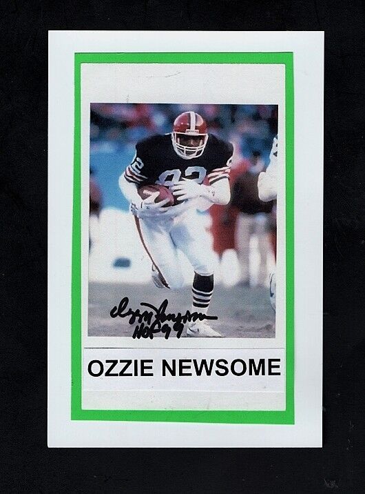 OZZIE NEWSOME-CLEVELAND BROWNS AUTOGRAPHED COLOR Photo Poster painting-HOF