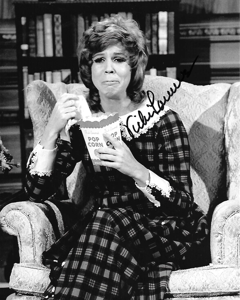 Vicki Lawrence Original Autographed 8X10 Photo Poster painting signed @HollywoodShow