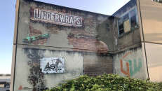Wall wrap done in Avery 1405 and 6460 lam by Go Underwraps (gounderwraps.com)