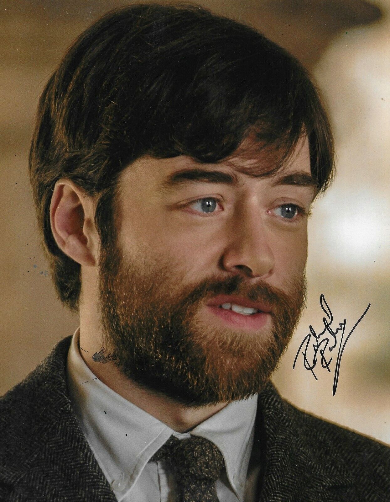 Richard Rankin Signed Outlander 10x8 Photo Poster painting AFTAL