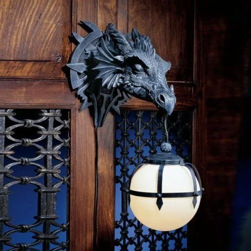 CL2425 Marshgate Castle Dragon Sculptural Electric Wall Sconce Lamp - New! - Picture 1 of 1