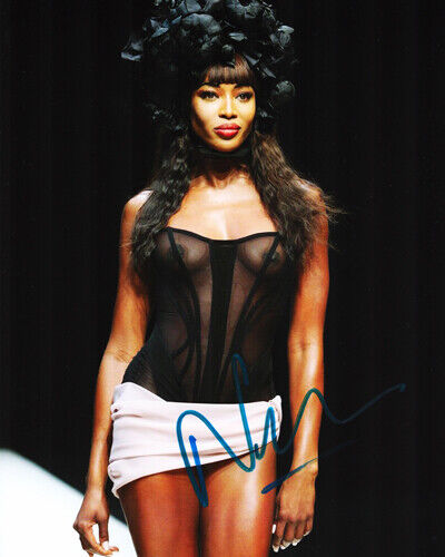 Naomi Campbell Signed Autographed Photo Poster painting 8x10