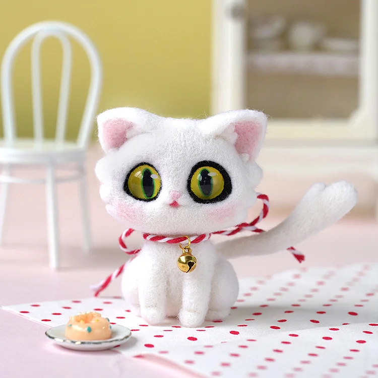 FeltingJoy - Daijin Cat Needle Felting Kit - White
