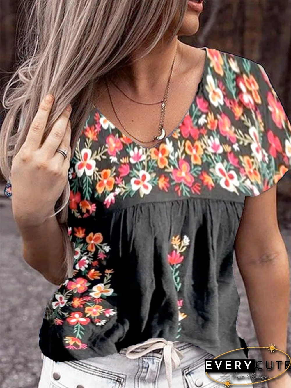 V Neck Short Sleeve T-shirt
