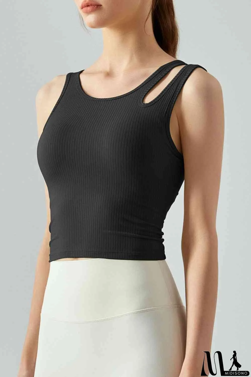 MidiSono - Ribbed Round Neck Sports Tank Top