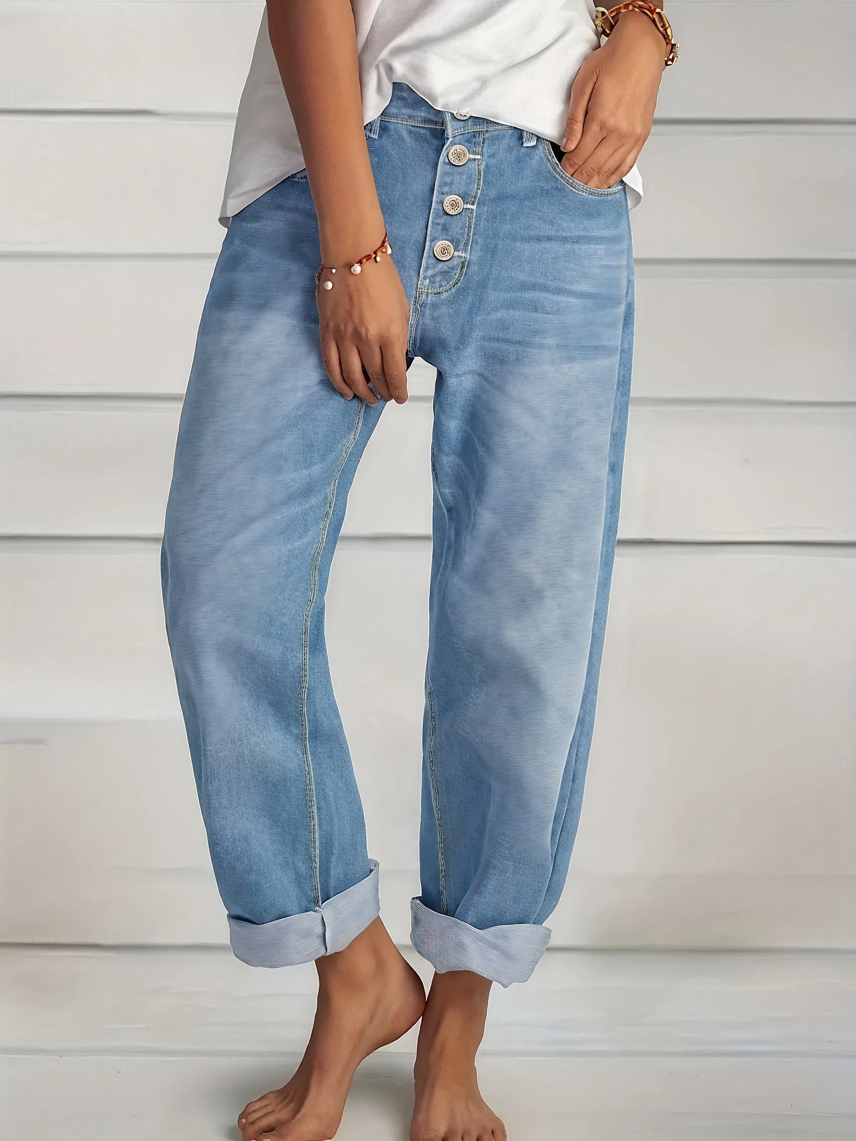 Damen Loose Fit Jeans – Hellblauer Denim, Knopfleiste, Umschlag, Lässig-83359-b5b290b7-77f6-44b3-9373-59cee133f370