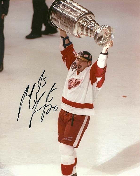MARTIN LAPOINTE SIGNED DETROIT RED WINGS STANLEY CUP 8x10 Photo Poster painting!