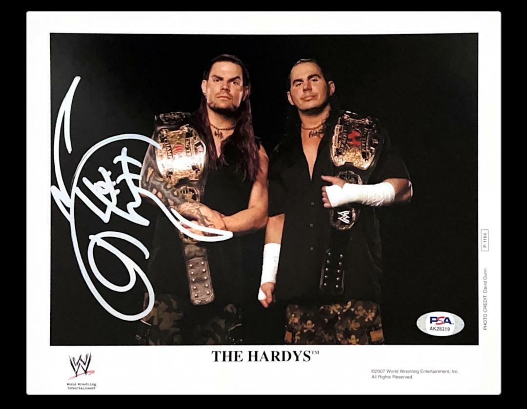 WWE JEFF HARDY P-1164 HARDYS HAND SIGNED 8X10 PROMO Photo Poster painting WITH PROOF AND PSA COA