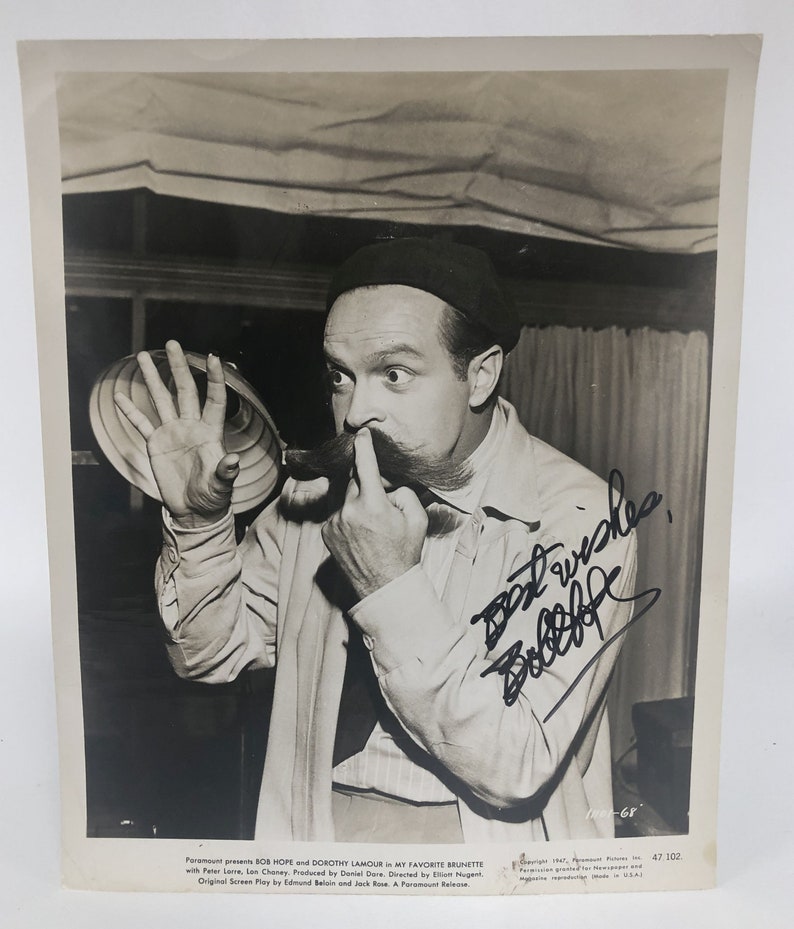 Bob Hope (d. 2003) Signed Autographed Vintage Glossy 8x10 Photo Poster painting - COA Matching Holograms