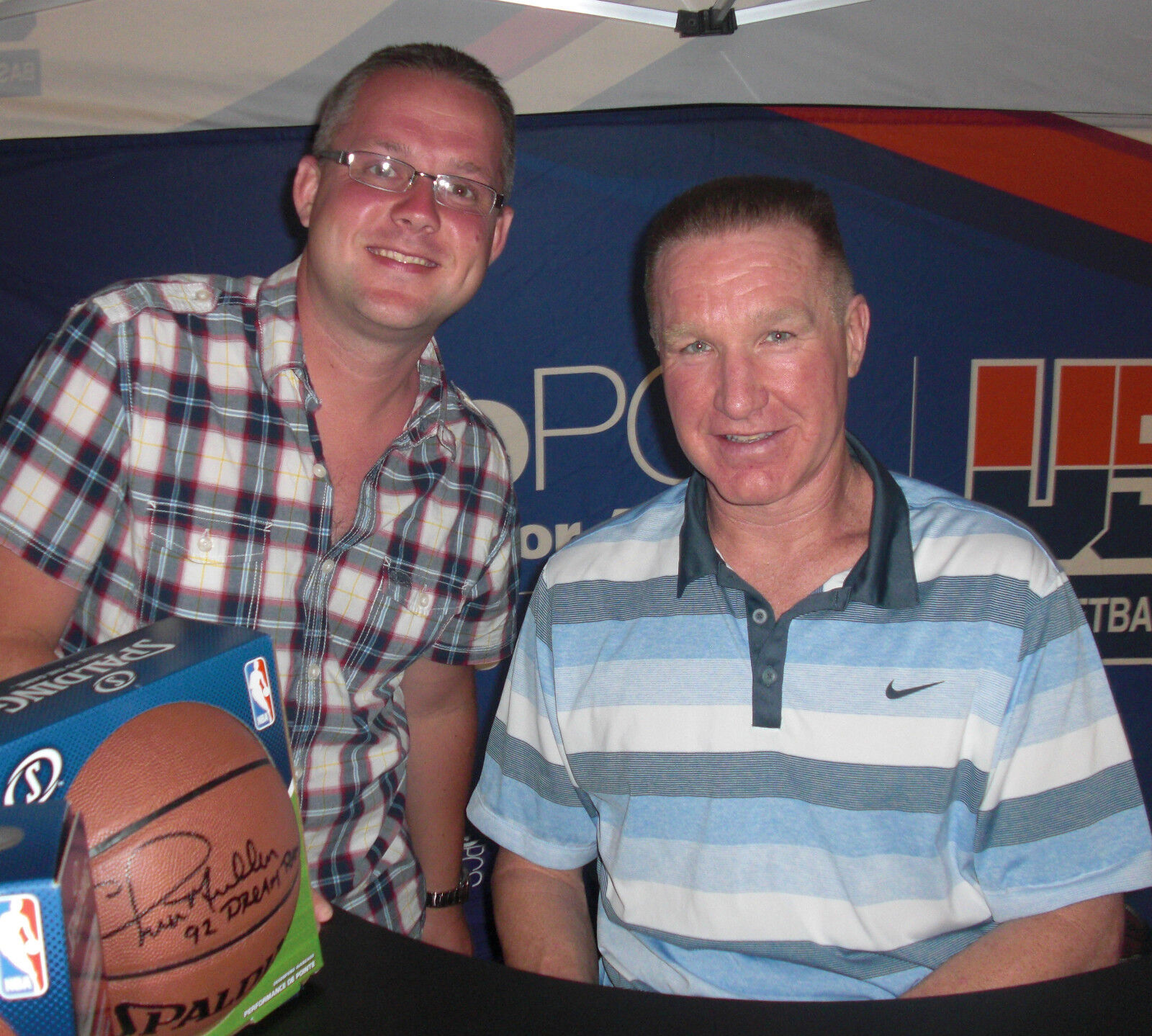 CHRIS MULLIN SIGNED 8X10 W/ PROOF 1992 DREAM TEAM OLYMPICS NBA HALL OF FAME