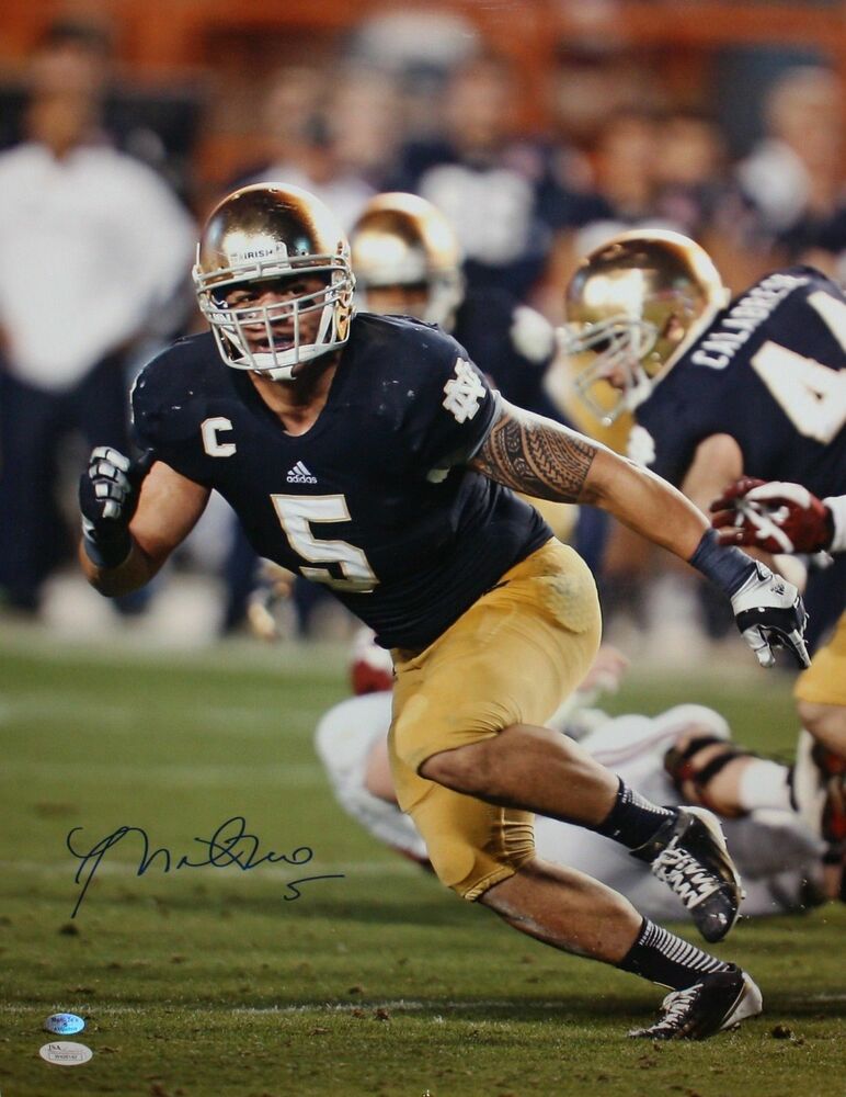 Manti Te'o Autographed 16x20 Vertical Running Photo Poster painting- JSA Authenticated