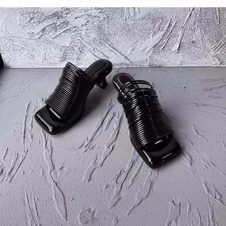 Yyvonne Head With Thin And Silver Cool Slippers Woman 2025 Summer High Heel Half-Dragging Wearing Silver Gold Simple Slippers