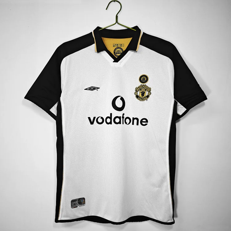 2001/02 Manchester United Centenary Retro White Shirt