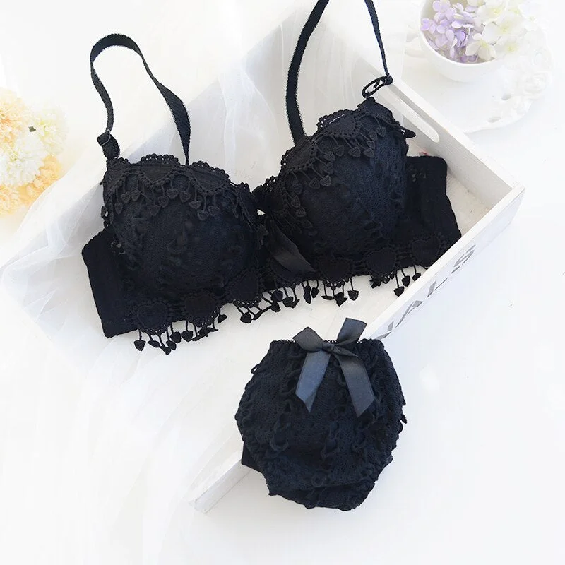 Sexy Lingerie Lace Padded Bra 3 Breasted Push Up Women Underwire Adjusted-straps Love Heart Dot Comfortable Underwear Sets
