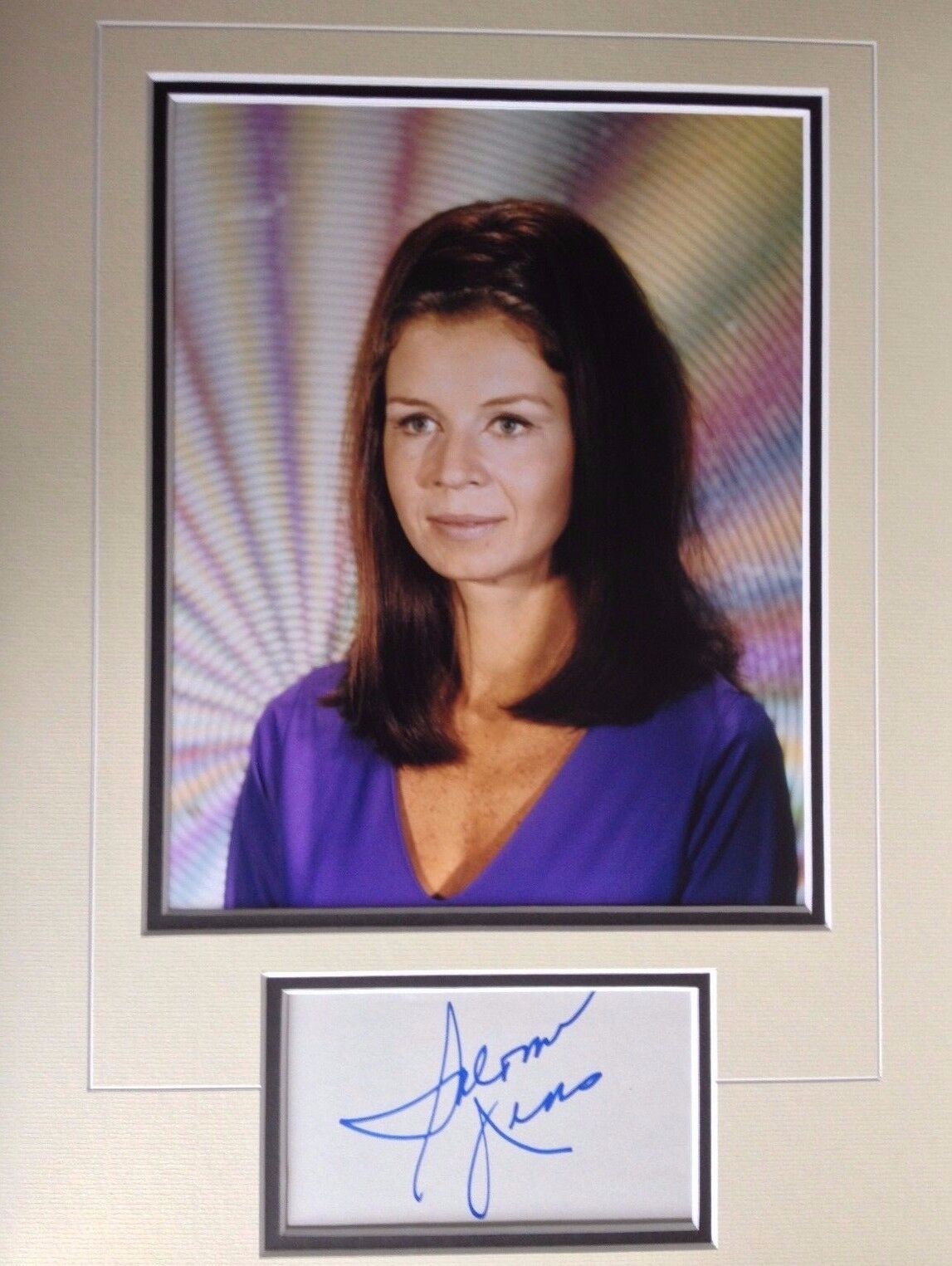 SALOME JENS - STAR TREK ACTRESS - EXCELLENT SIGNED COLOUR Photo Poster painting DISPLAY