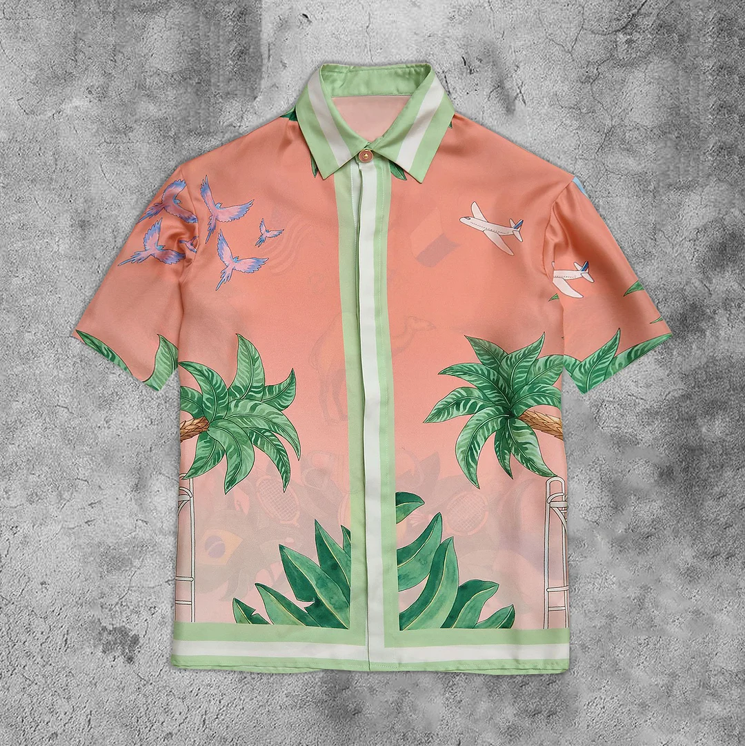 Hawaiian short-sleeved shirt with coconut tree print