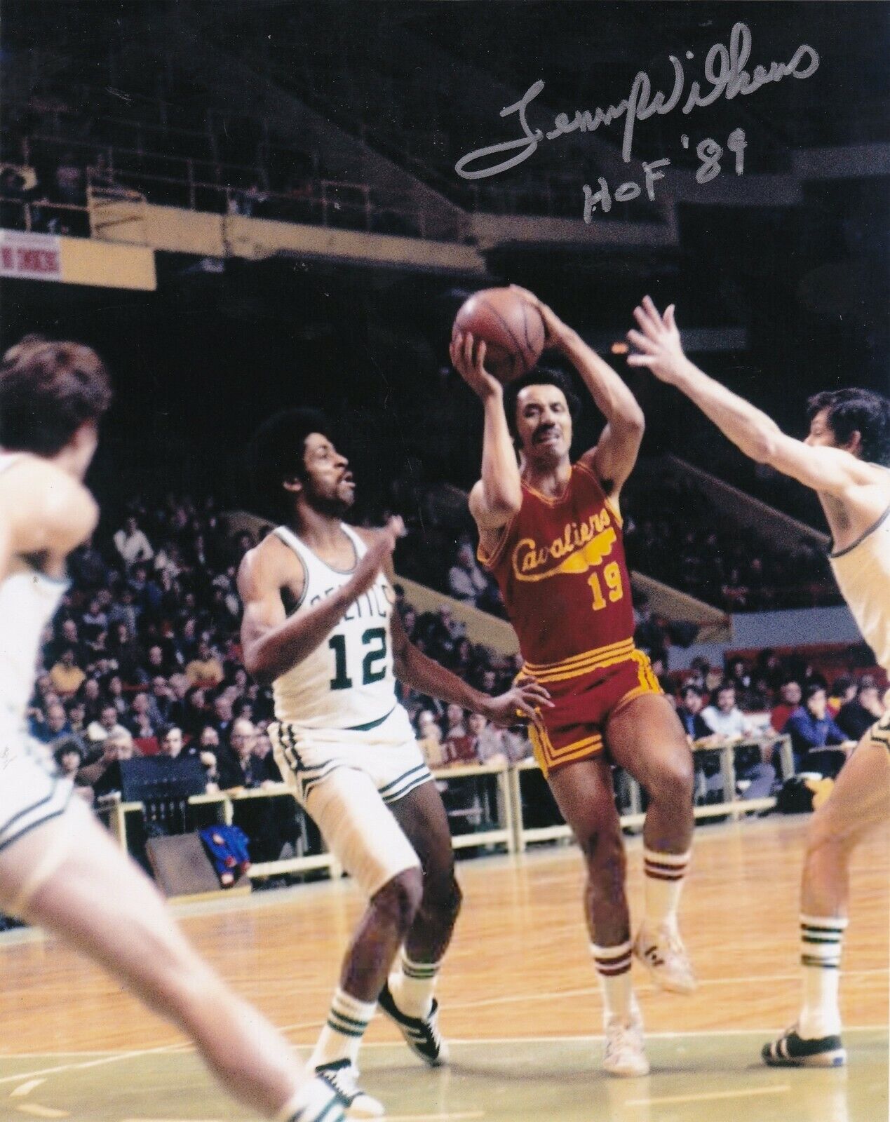 LENNY WILKENS CLEVELAND CAVALIERS HOF 89 ACTION SIGNED 8x10