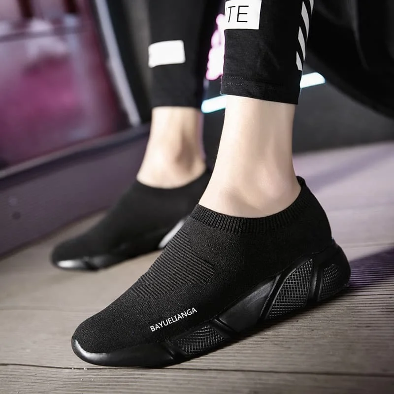 MWY Breathable Hollow Couple Socks Shoes Trendy Men Casual Shoes Chaussures Homme Male Loafers Fitness Sneakers Women Shoes