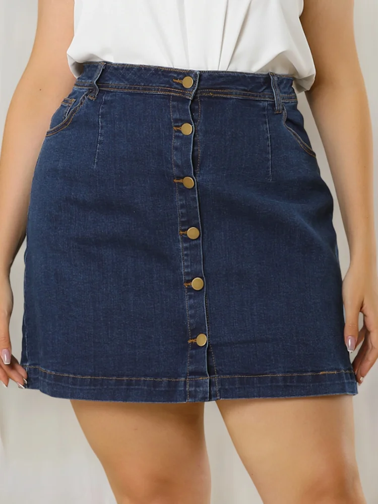 Plus Size Women's Denim Mini Skirt - Elegant A-Line Cut With Side Button Detail And Pockets, Lightweight Blend For Summer Casual & Social Events, Plus Size Skirt
