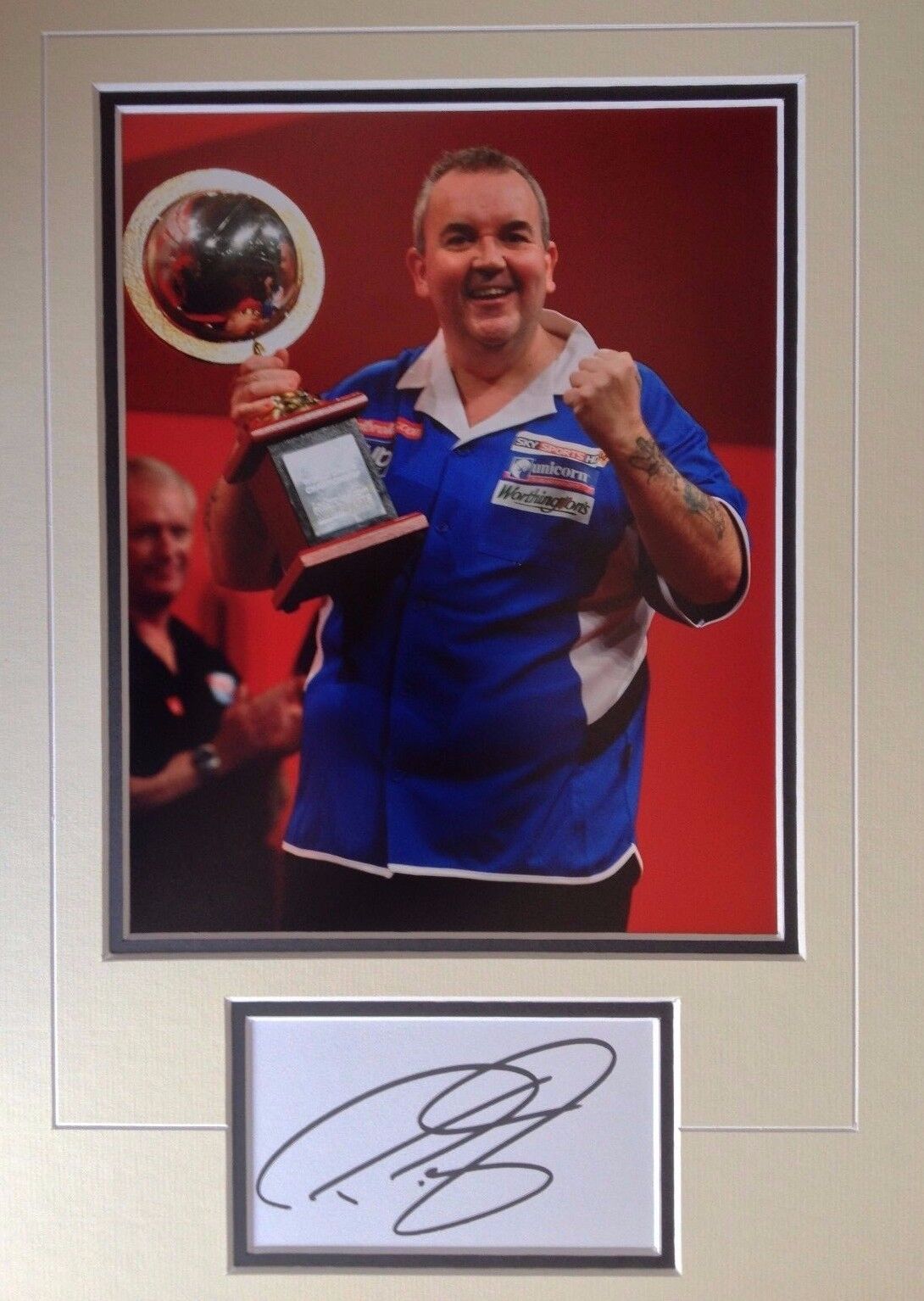 PHIL TAYLOR - LEGENDARY DARTS PLAYER - STUNNING SIGNED COLOUR Photo Poster painting DISPLAY