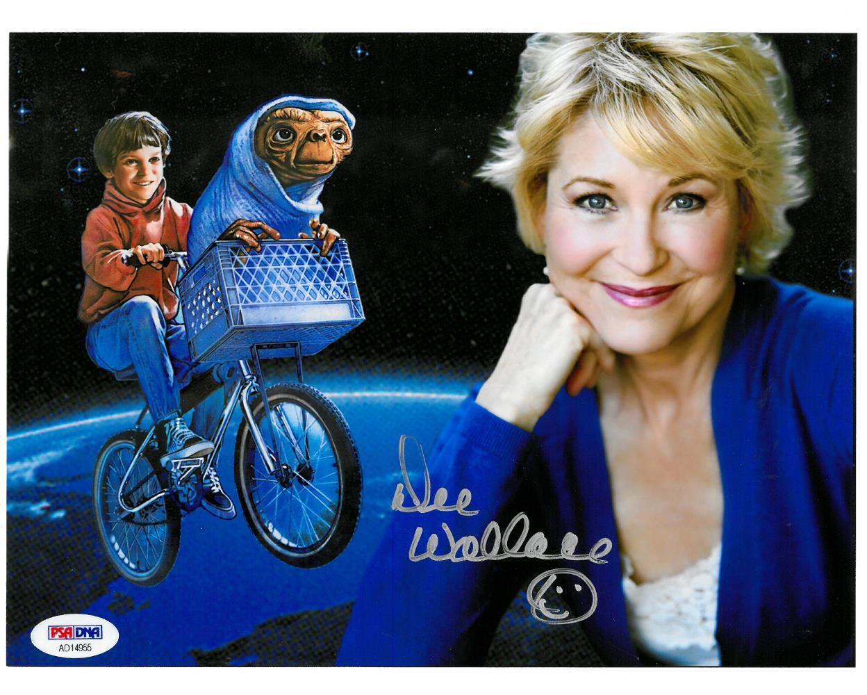 Dee Wallace Signed ET Authentic Autographed 8x10 Photo Poster painting PSA/DNA #AD14955