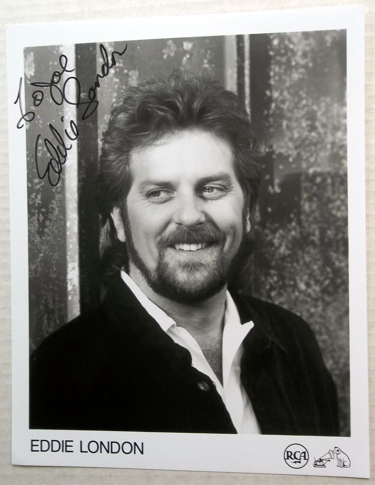 EDDIE LONDON Autographed B&W 8 x 10 promo Photo Poster painting 90's COUNTRY Singer RCA