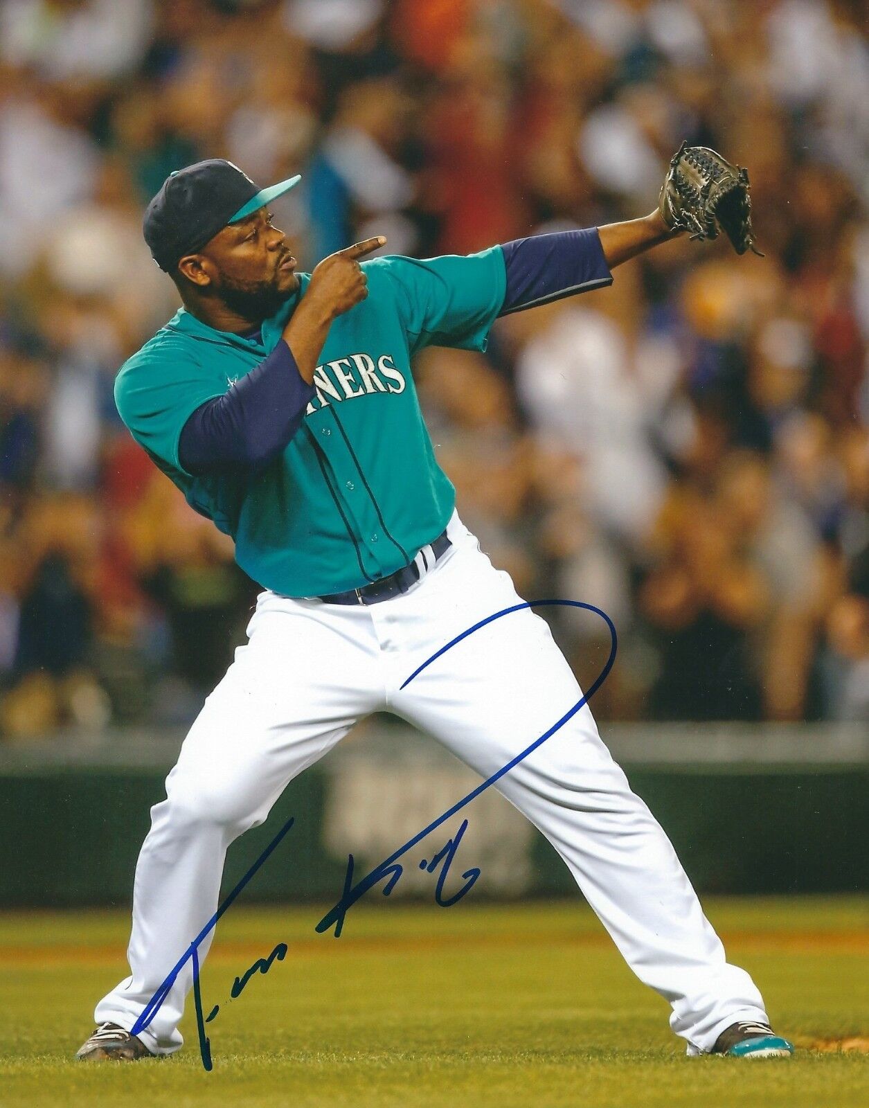 Signed 8x10 FERNANDO RODNEY Seattle Mariners Photo Poster painting- COA