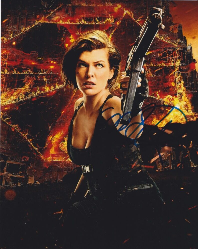 Milla Jovovich (Resident Evil) 签名正品 8x10 照片真品证明