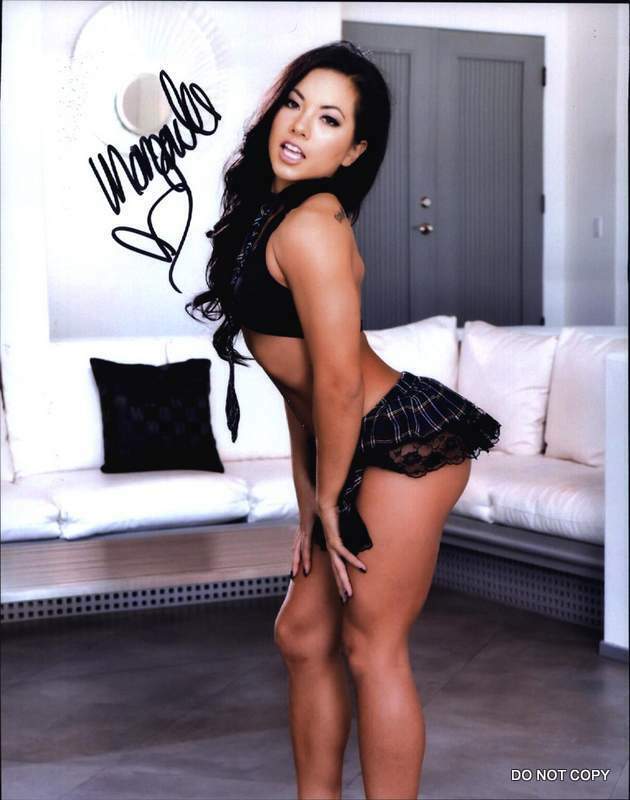 Morgan Lee autographed Model RP 8X10 Photo Poster painting RP9357