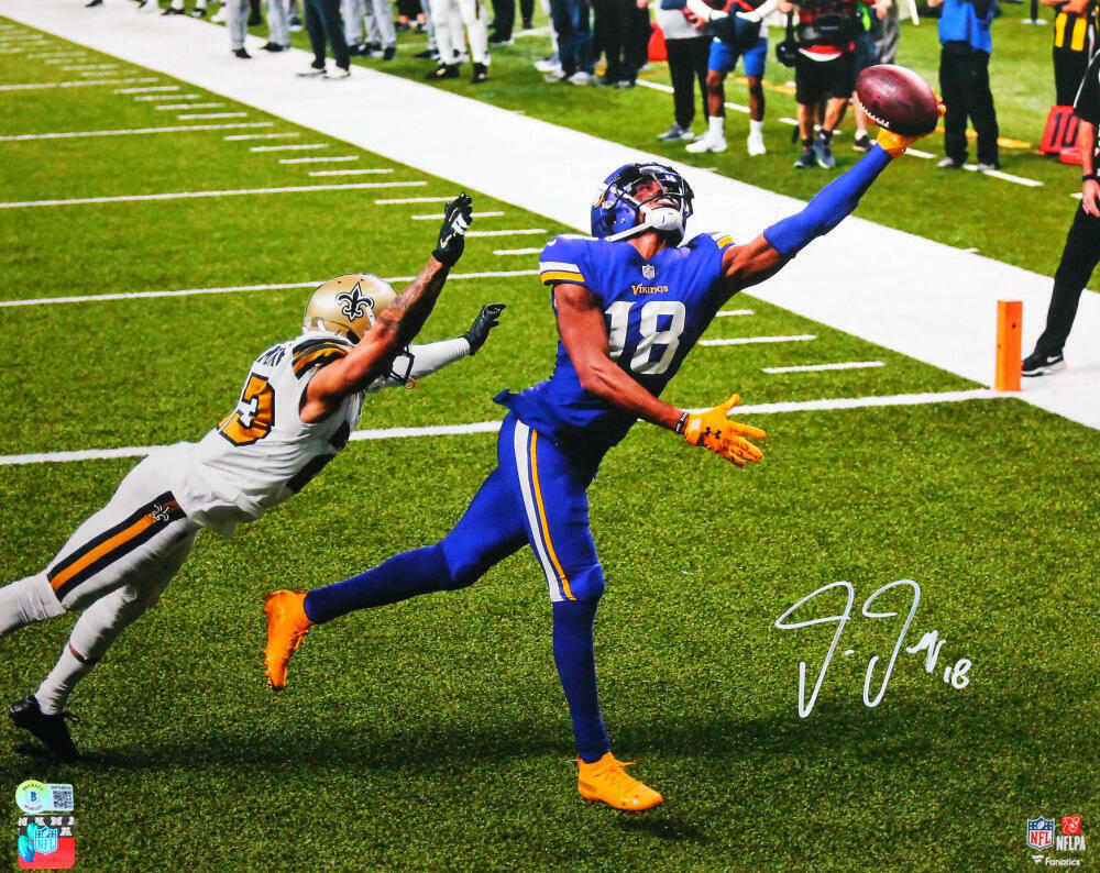 Justin Jefferson Autographed Vikings 16x20 One Hand Catch Photo Poster painting- Beckett W Holo