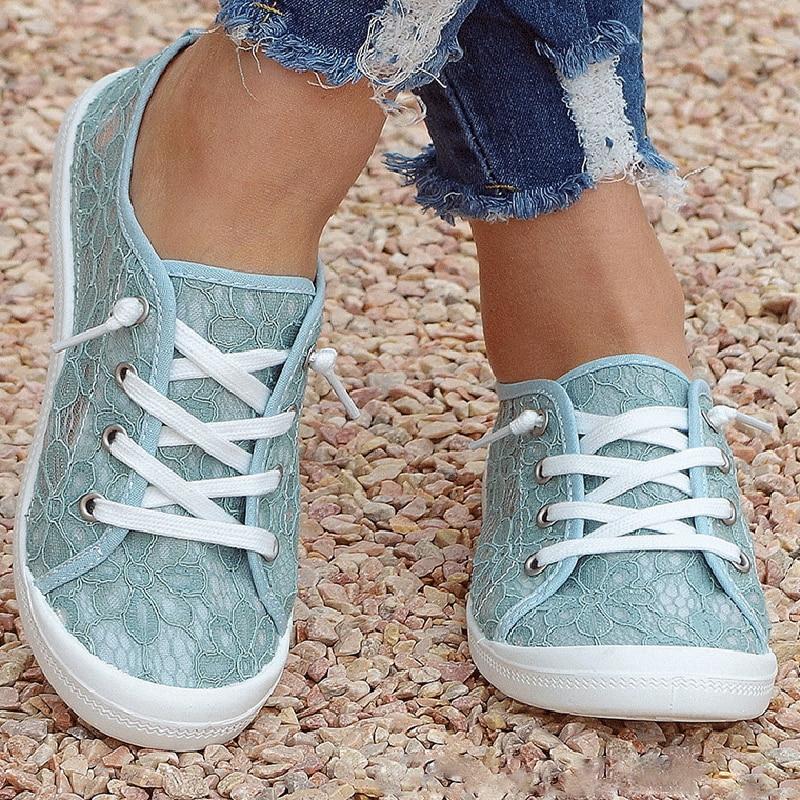 Women's Breathable Floral Lace-up Canvas Sneakers