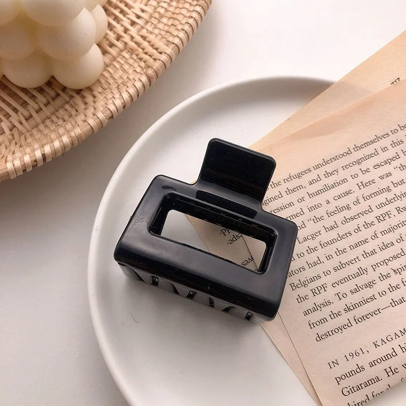 Simple Square Geometric Frosted Hair Claws Clamps Acetate Hairpins Women Hollow Out Ponytail Clips Makeup Styling Tools Headwear