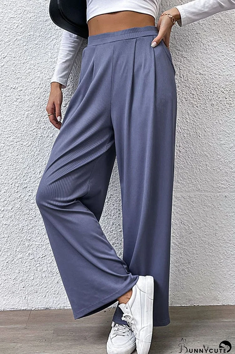 Pleated Detail Wide-Leg Pants with Pockets