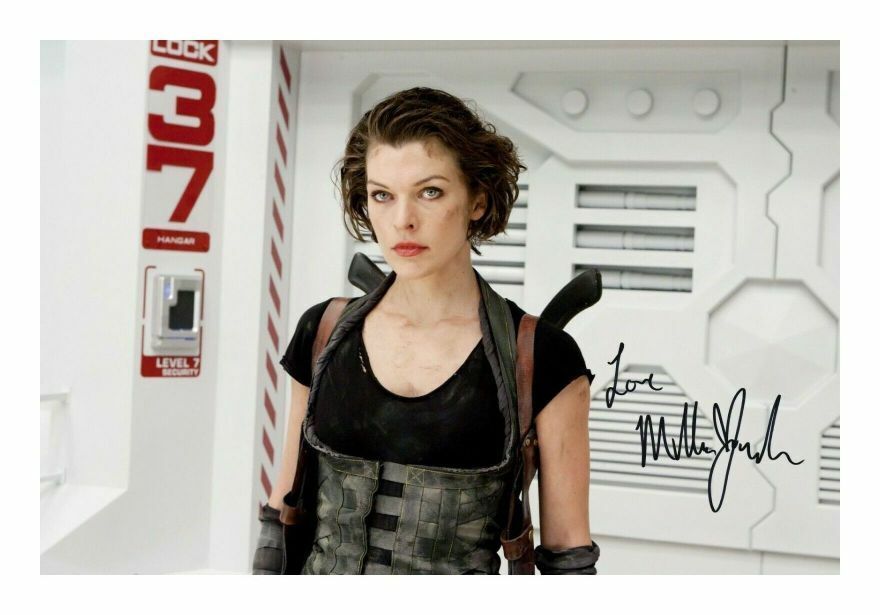 MILLA JOVOVICH - RESIDENT EVIL AUTOGRAPH SIGNED PP Photo Poster painting POSTER