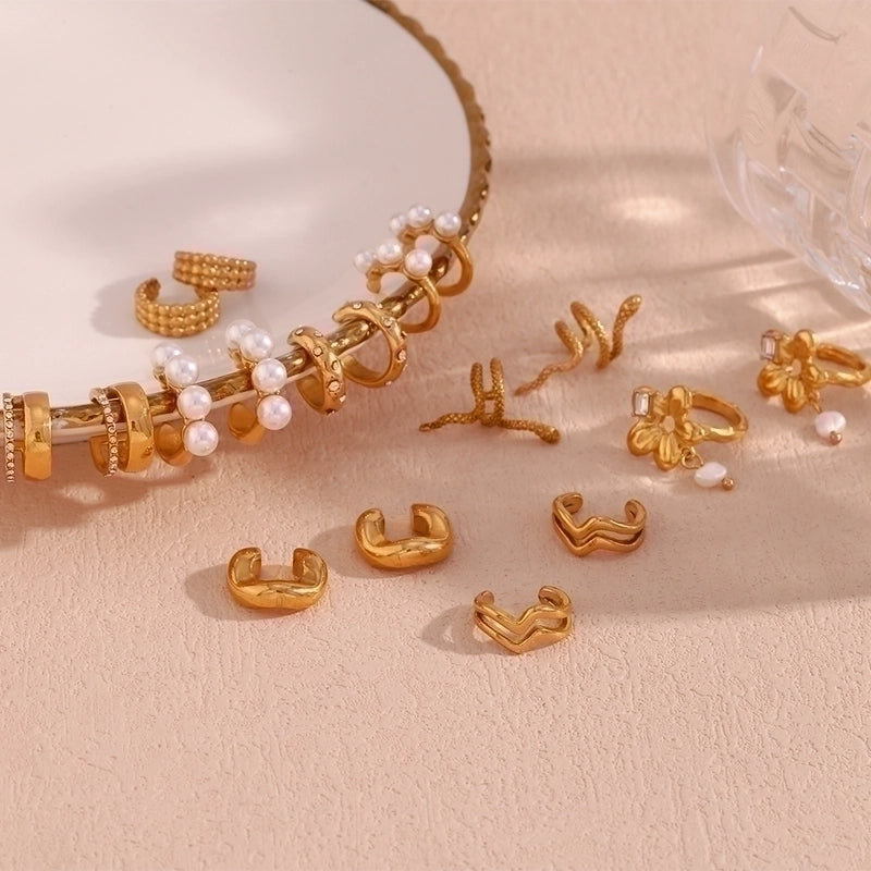 1 Pair Vintage Style Minimalist Classic Style C Shape Flower Snake Plating Inlay Stainless Steel Pearl Zircon 18k Gold Plated Ear Cuffs