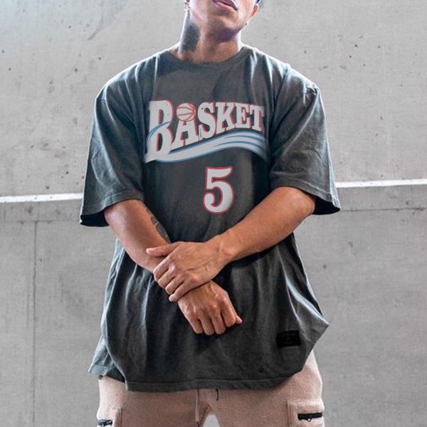 NBA Basketball Vintage Print T-shirt、、URBENIE