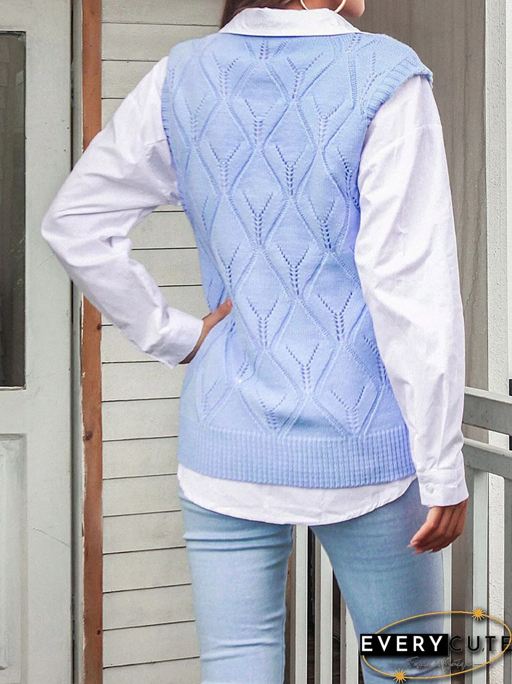 Argyle Pattern Knitted Sleeveless V-neck Hollow Solid Sweater