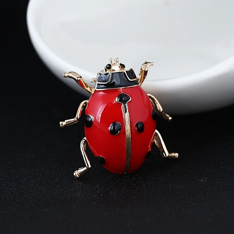Enamel Ladybird Cute Insect Brooches Pins Corsage Scarf Clips Safety Pin Women Girls Vintage Clothing Decoration