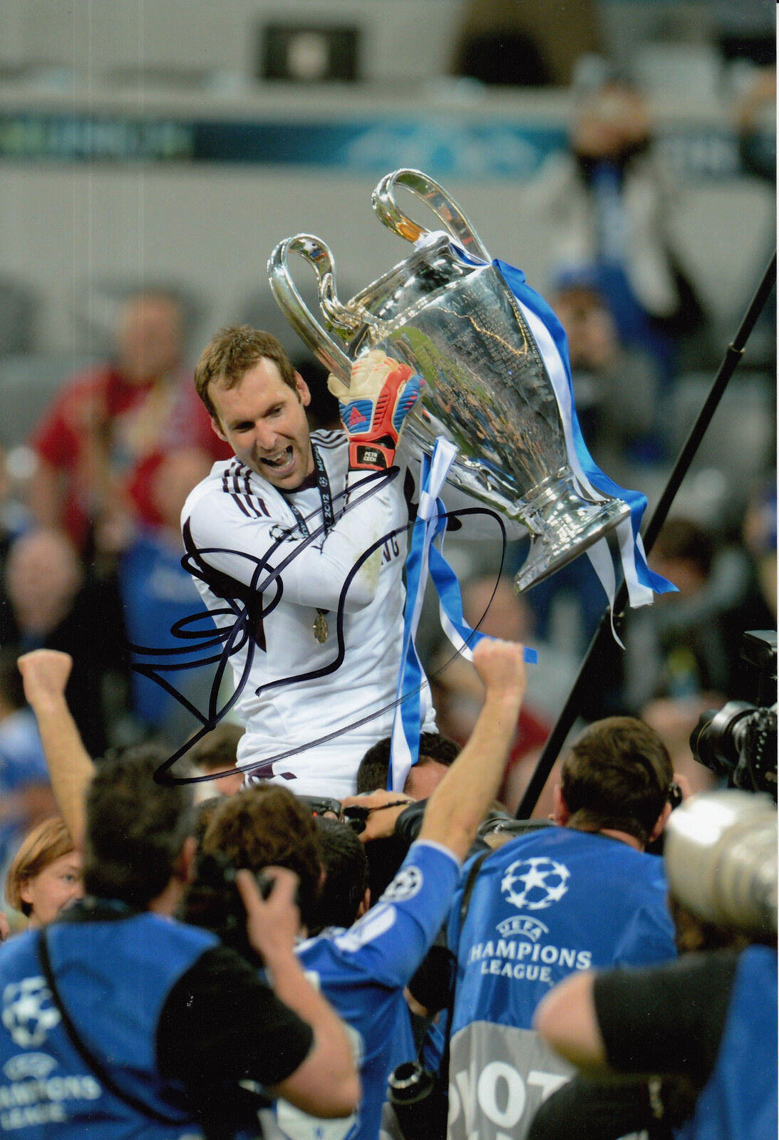 CHELSEA HAND SIGNED PETR CECH 12X8 Photo Poster painting CHAMPIONS LEAGUE 1.