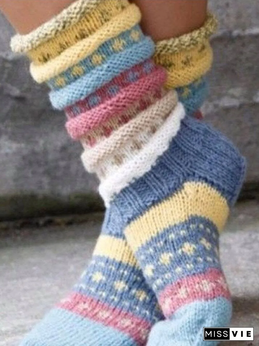 Gradient Contrast Knit Socks