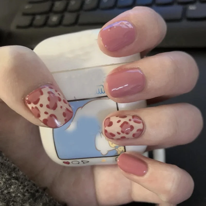 24pcs Small Floral Printed False Nails Patch Glue Type Short Paragraph Fashion Manicure Natural Artificial Ballerina Fake Nails-Nail Inspo