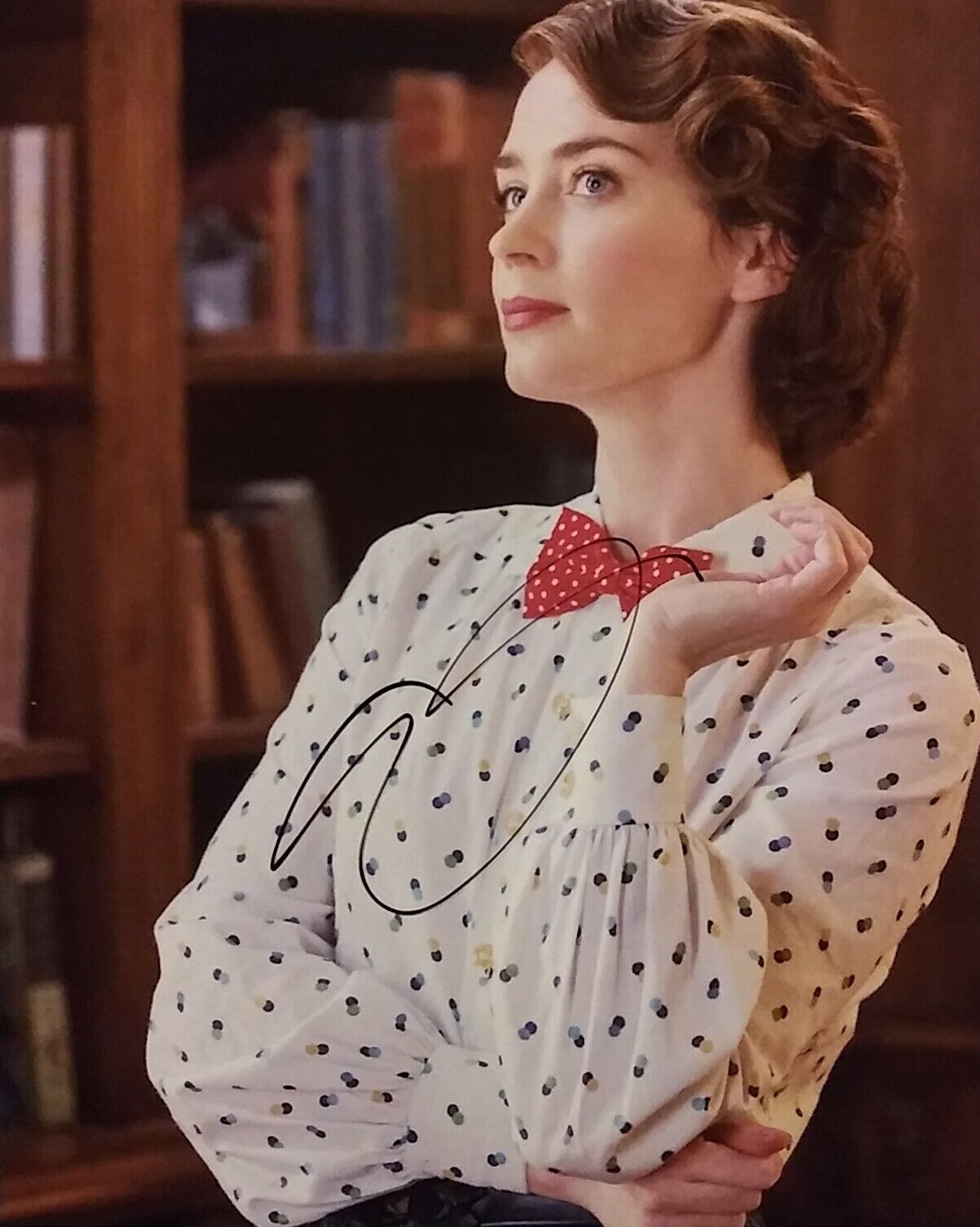 Emily Blunt signed 8 x 10